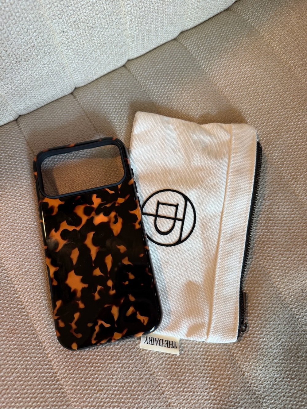The Dairy iPhone 17/18 pro max case - tortoise